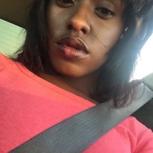 Meet your Posher, Deseree